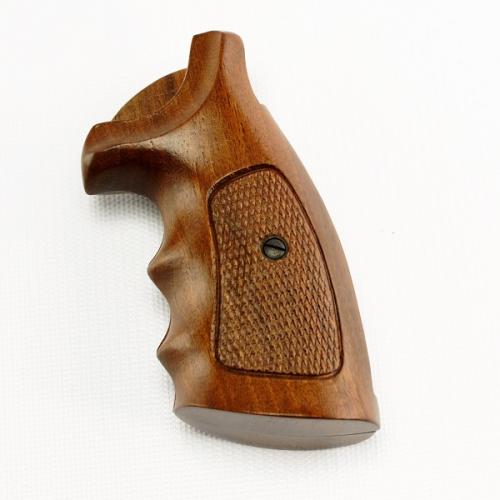 Smith & Wesson  Walnut K Frame Finger Groove - 923